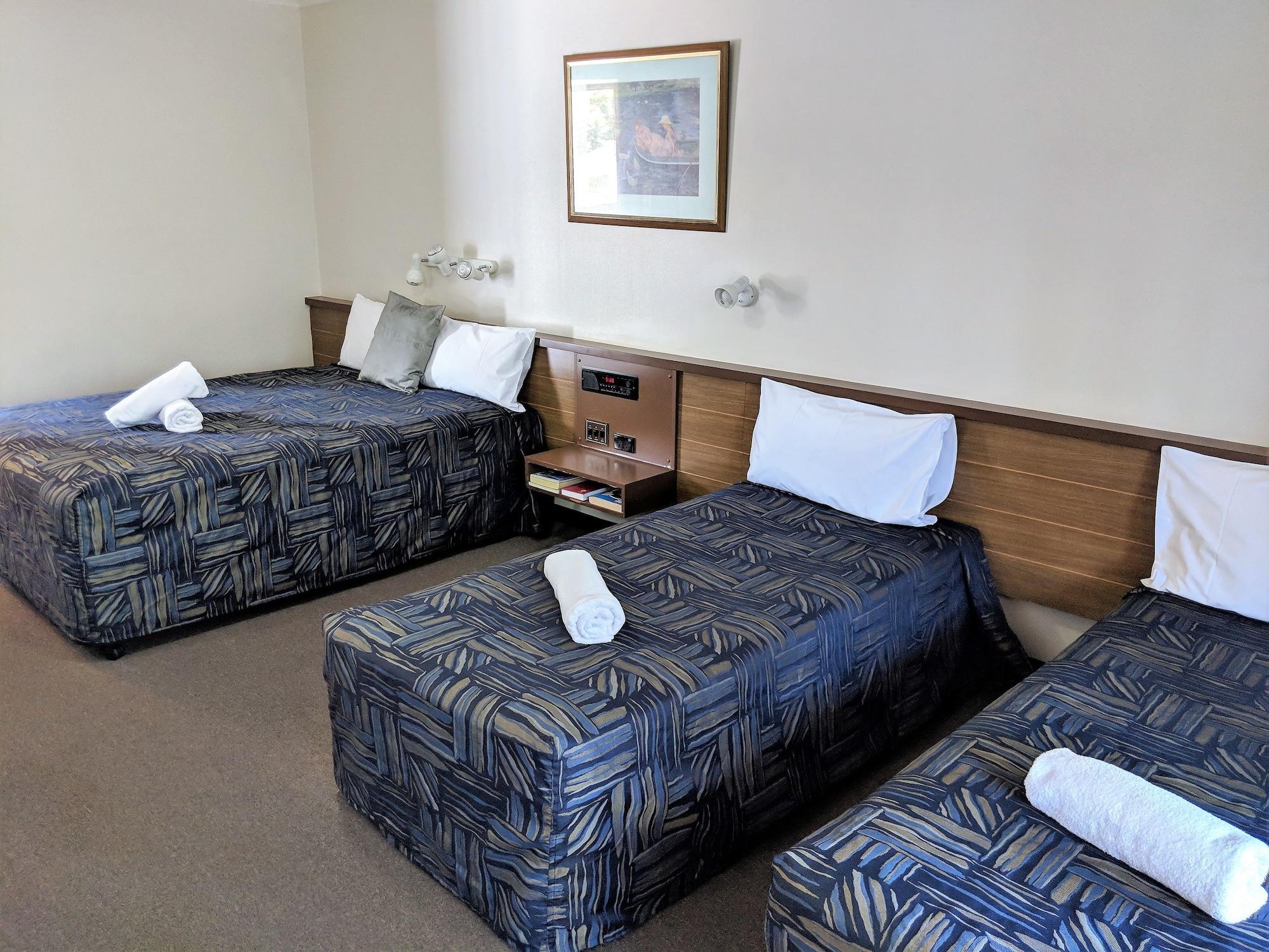 Miners Lodge Motor Inn Mackay Bagian luar foto