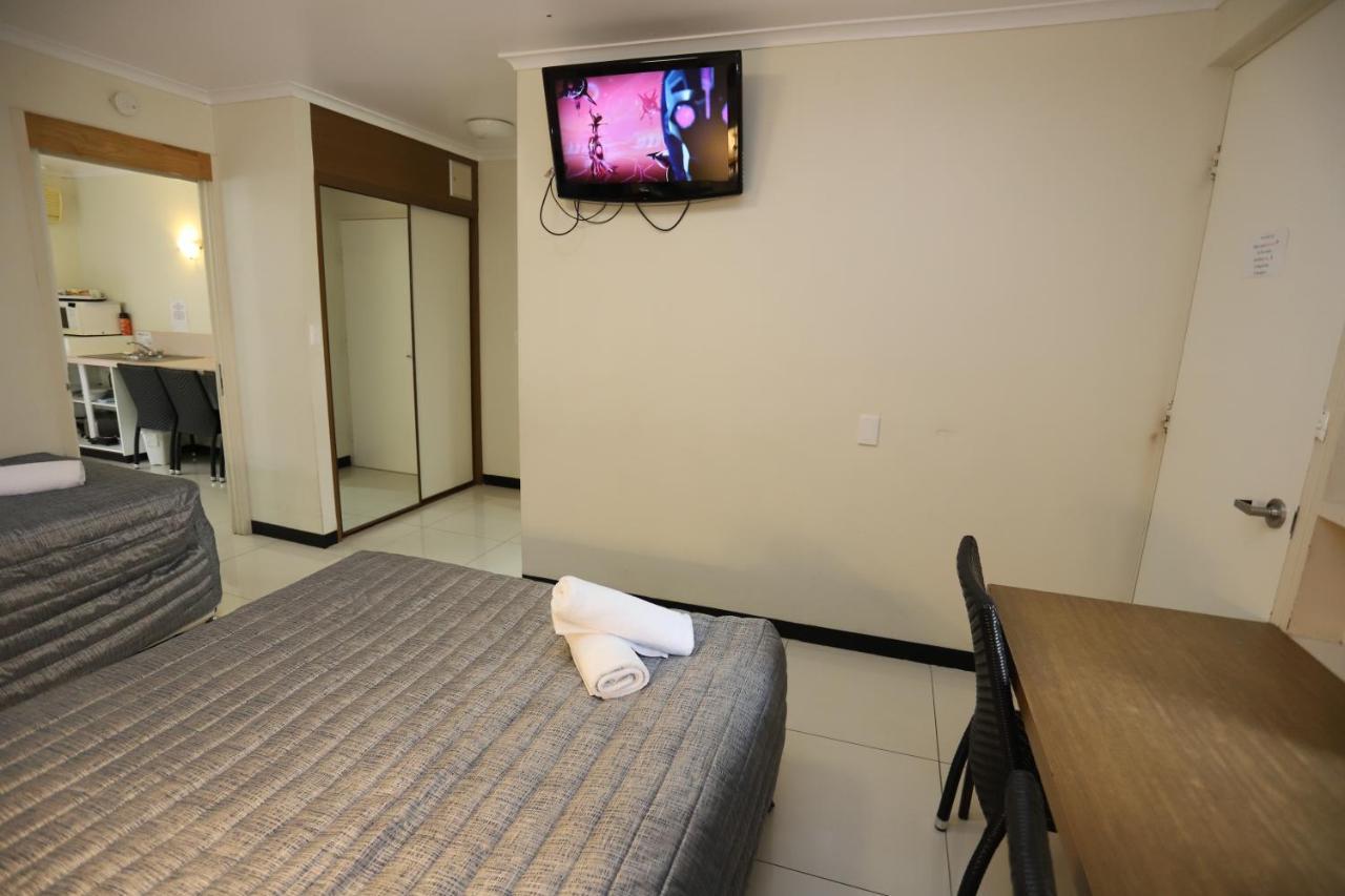 Miners Lodge Motor Inn Mackay Bagian luar foto