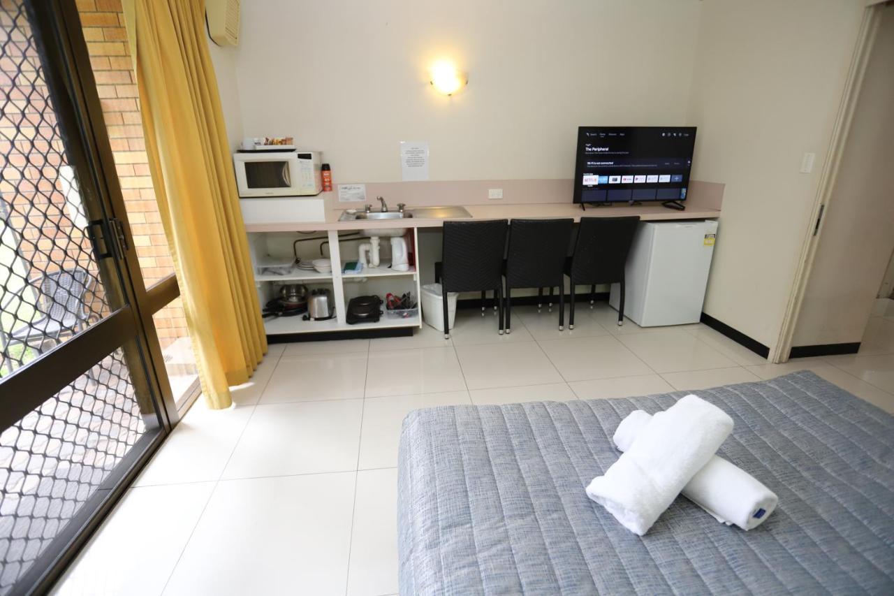 Miners Lodge Motor Inn Mackay Bagian luar foto