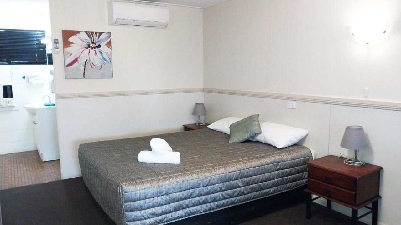 Miners Lodge Motor Inn Mackay Bagian luar foto